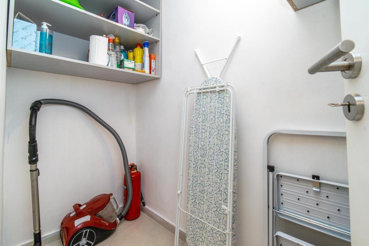 Ferienwohnung Urban Luxury On A Quiet Street In The Center Of Athen Exterior foto