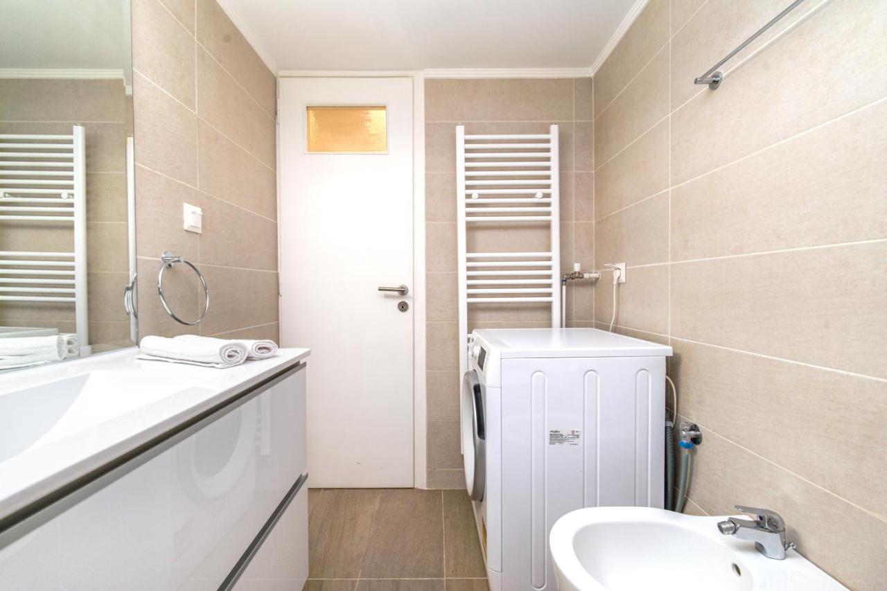 Ferienwohnung Urban Luxury On A Quiet Street In The Center Of Athen Exterior foto